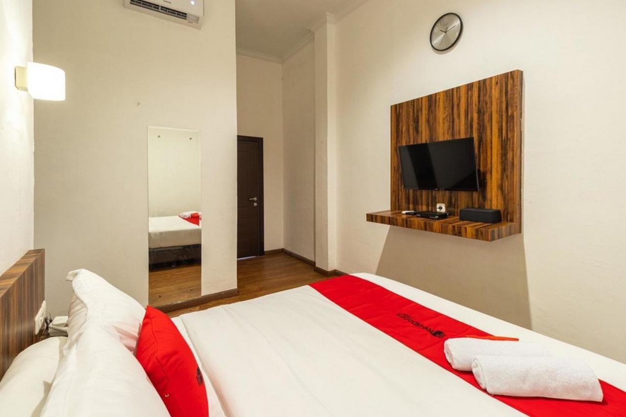 Reddoorz @ Binjai Hotell Exteriör bild